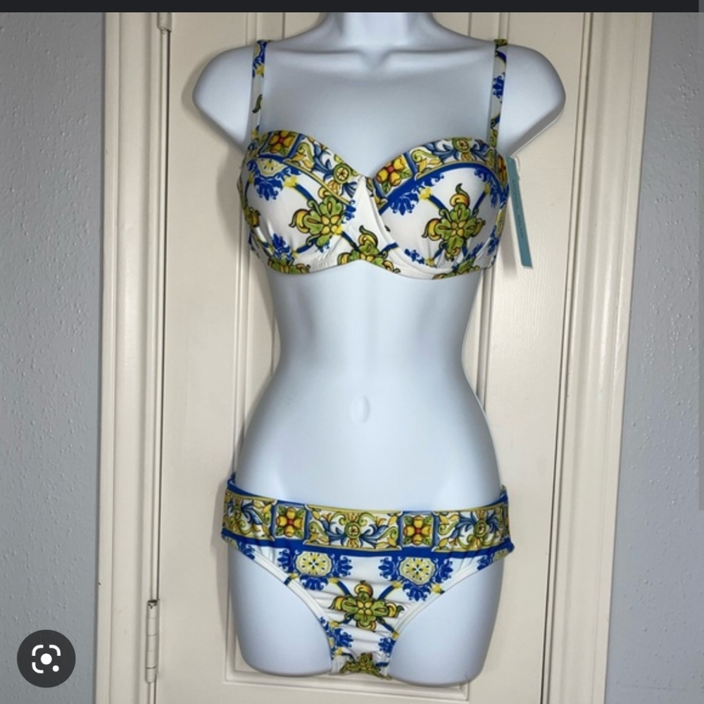 Antonio Melani bikini, atomic daisy, top size small, bottom xsmall, new with tag - Picture 2 of 3